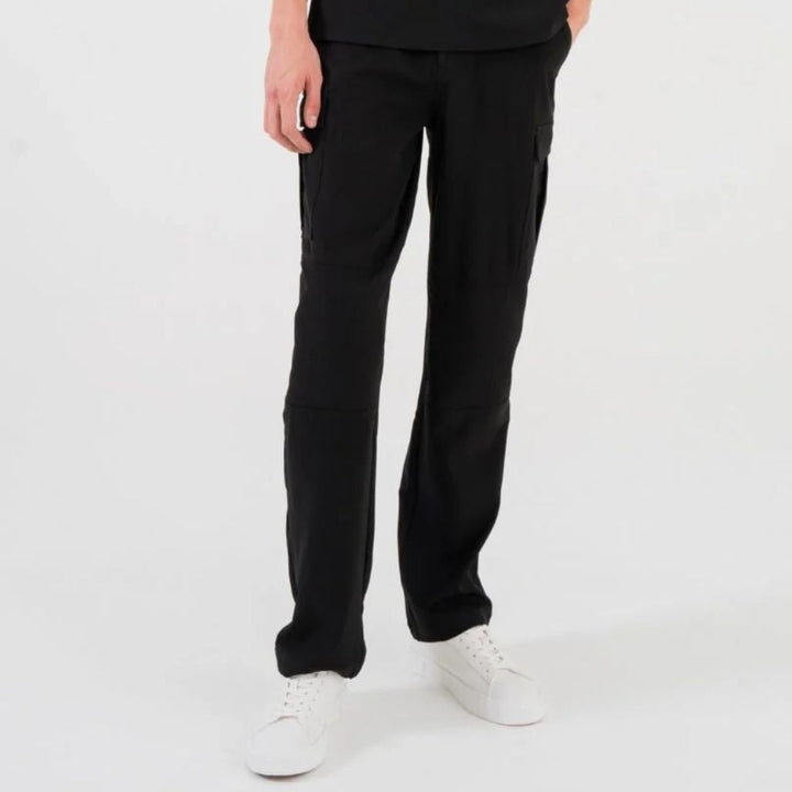 Dr Woof Mens VetCore™ Vet Med Cargo Scrub Pants with GENU™ Removable Knee Protection