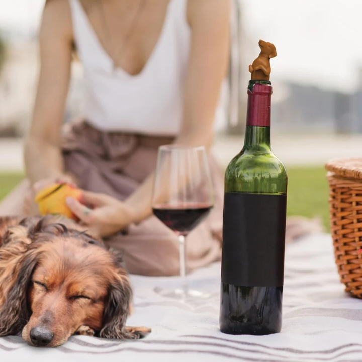 Fred Winer Dog Bottle Stopper Brown