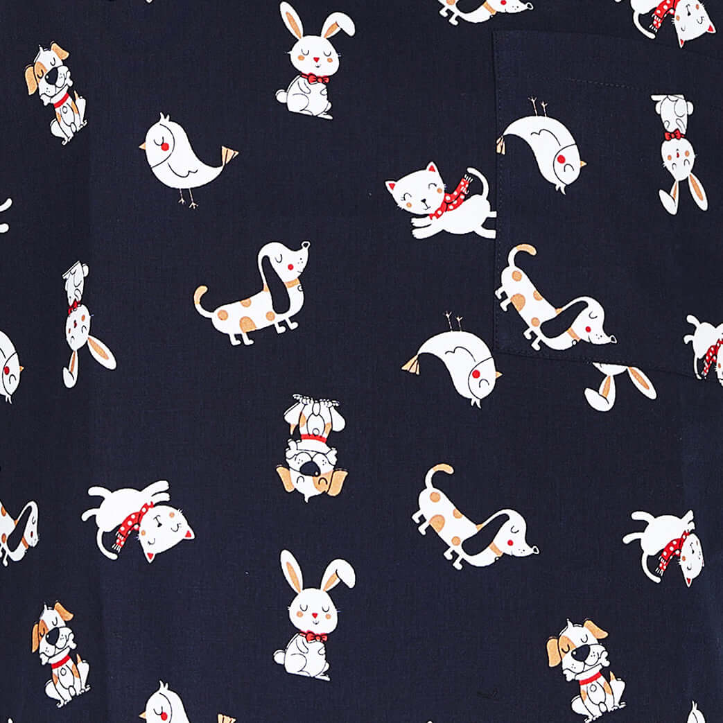 Mens Printed Scrub Top - Best Friends - XS | 3XL